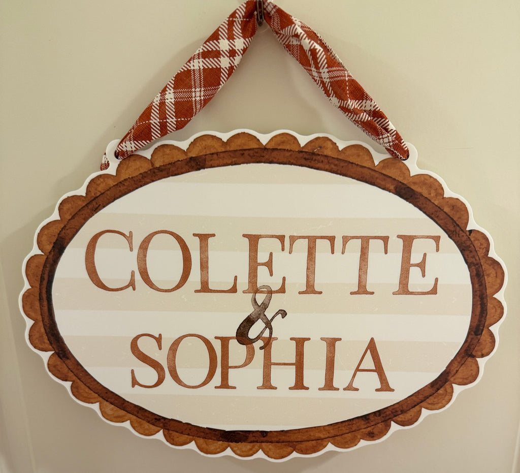 College Scallop Door Sign